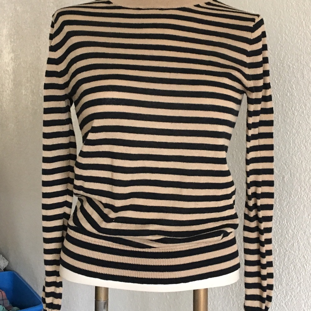 Cute stripped sweater